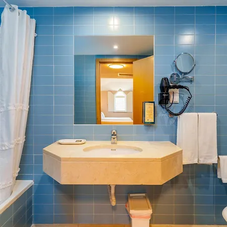 Cascais Hotel 3*