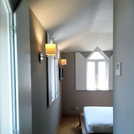 Cascais Hotel 3* Кашкайш