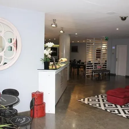 Cascais Hotel 3* Кашкайш