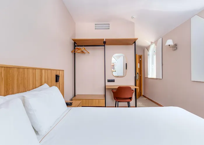 Cascais Hotel 3*